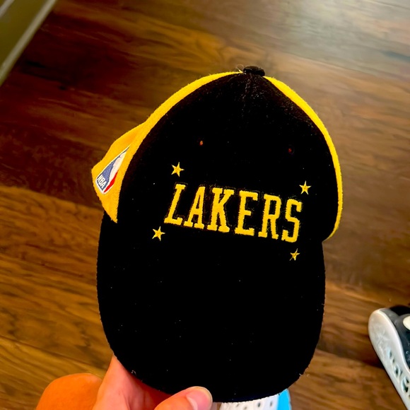 Nike Other - Nike Lakers Hat